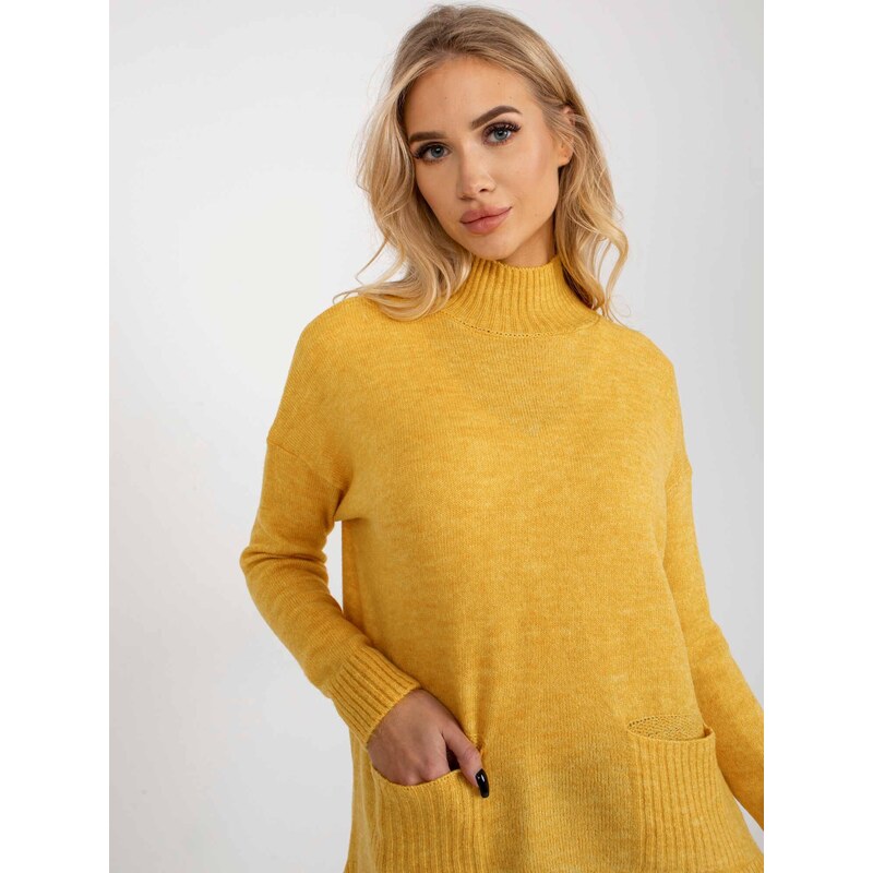 Fashionhunters Žlutý dlouhý oversize svetr s kapsami