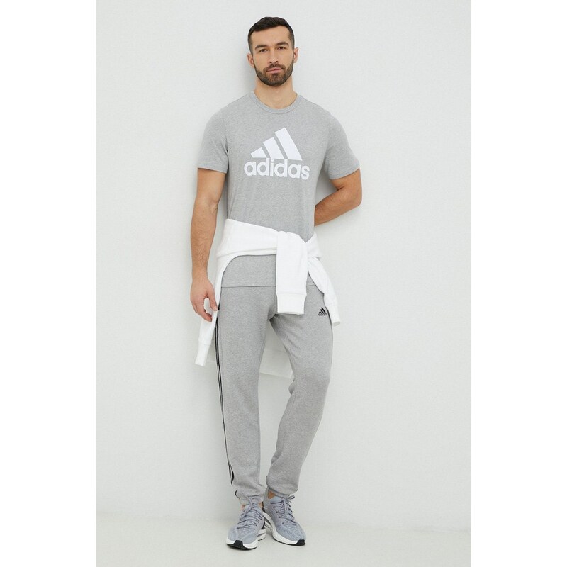 Bavlněné tričko adidas šedá barva, s potiskem, IC9350