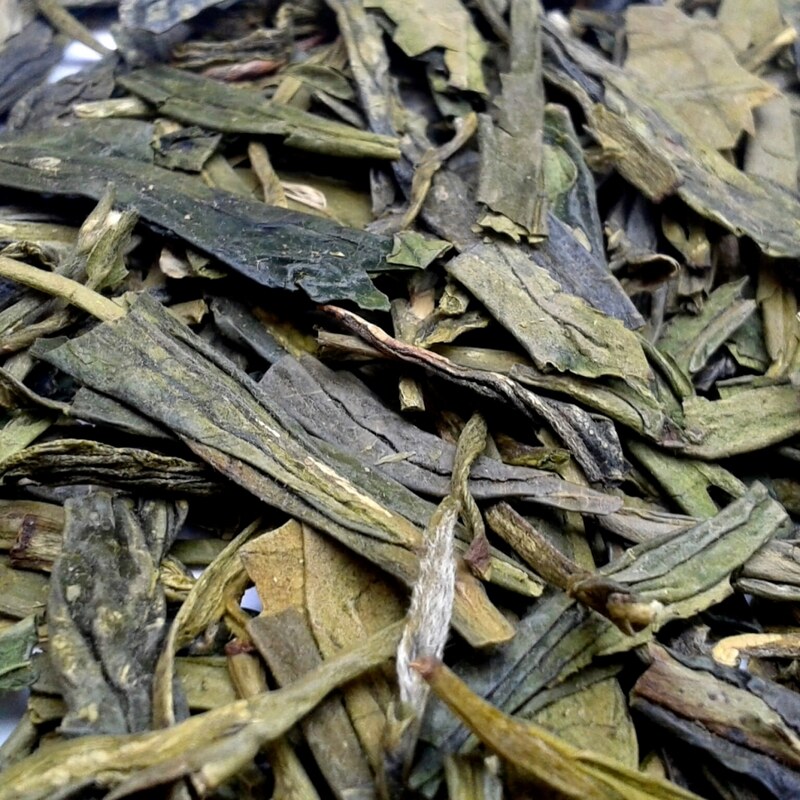 OM TEA Ručně sbíraný zelený čaj Dračí studna