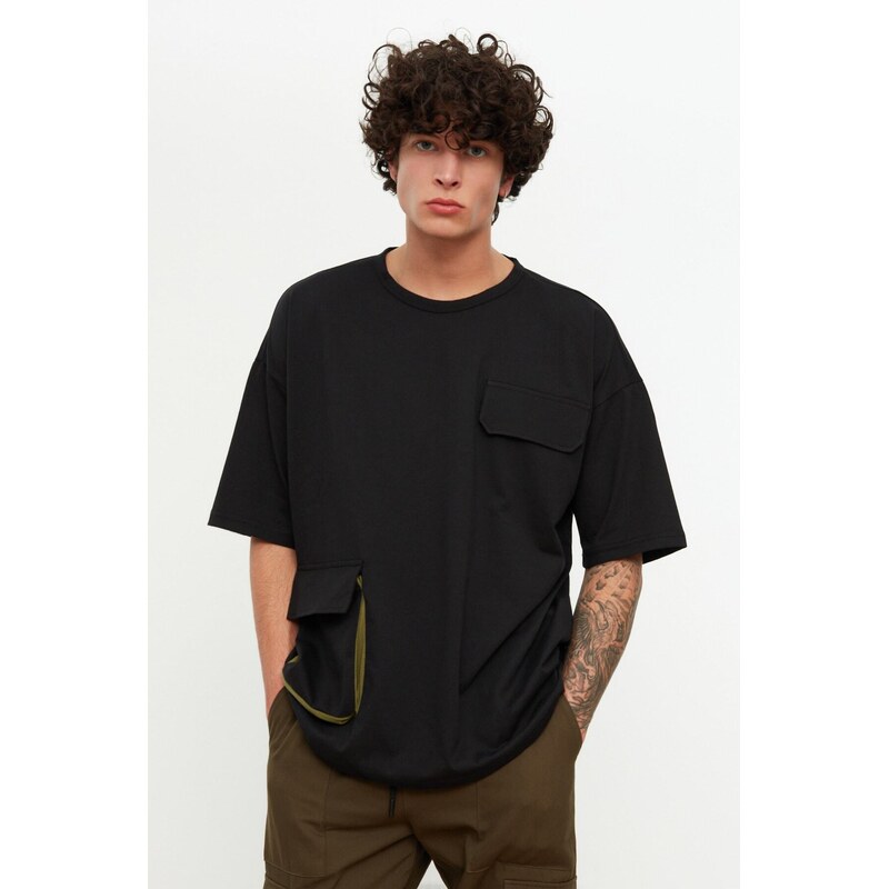 Trendyol černé oversize tričko s krátkým rukávem s kulatým