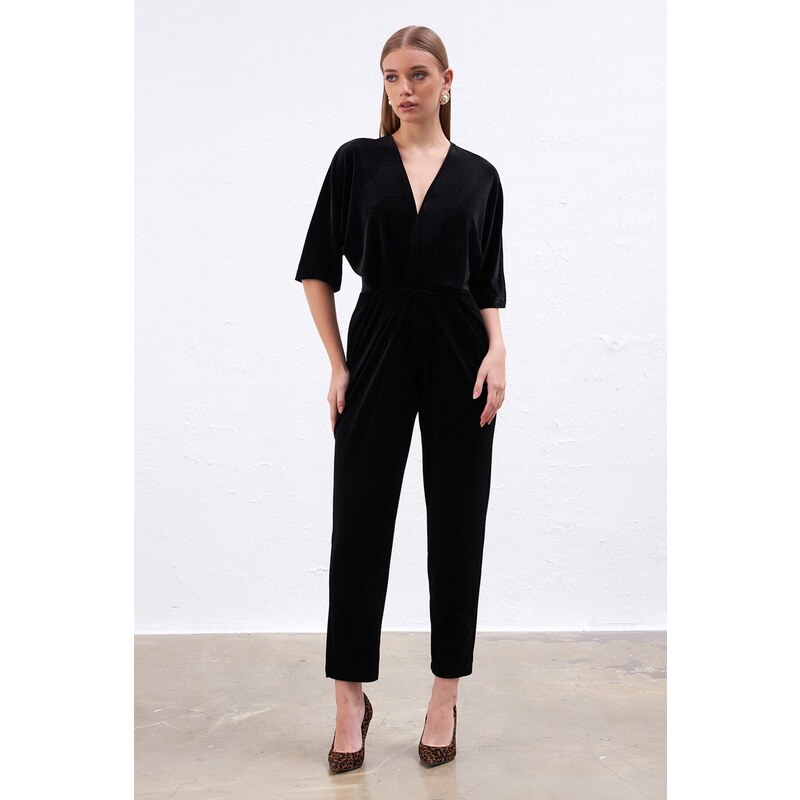 Gusto Velvet Jumpsuit - Black