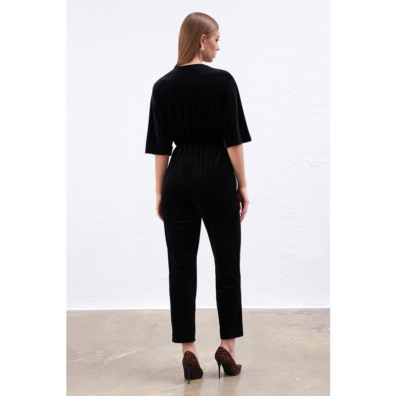 Gusto Velvet Jumpsuit - Black