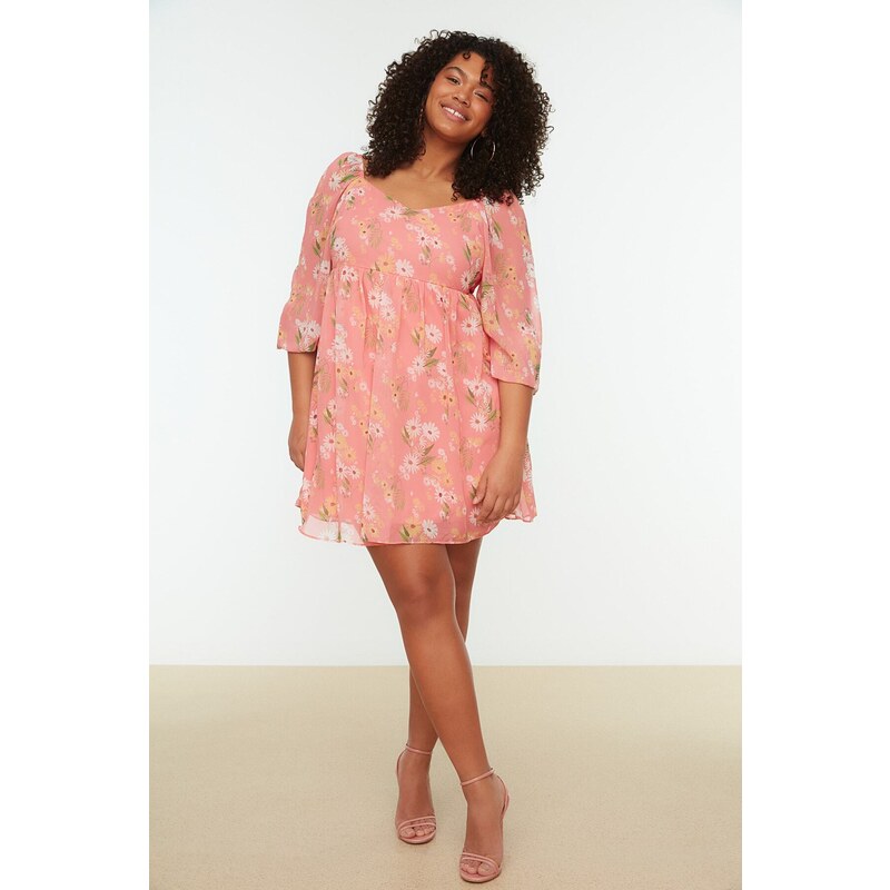 Trendyol Curve Pink Floral Patterned Chiffon Woven Dress