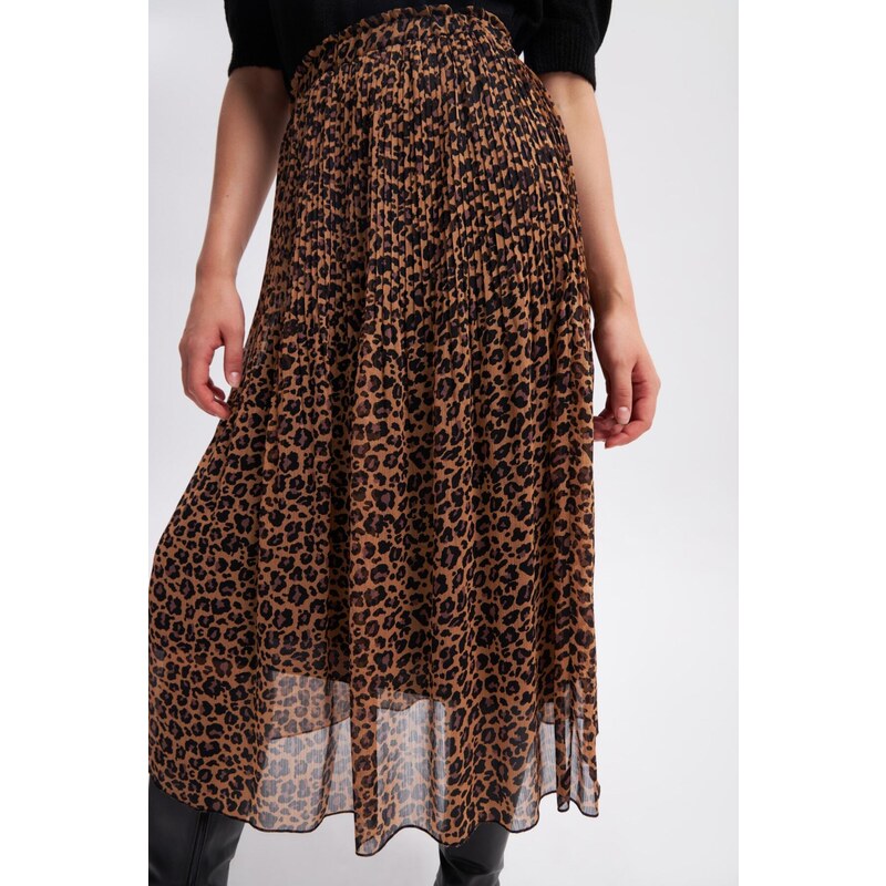 Gusto Leopard Patterned Pleated Skirt - Camel