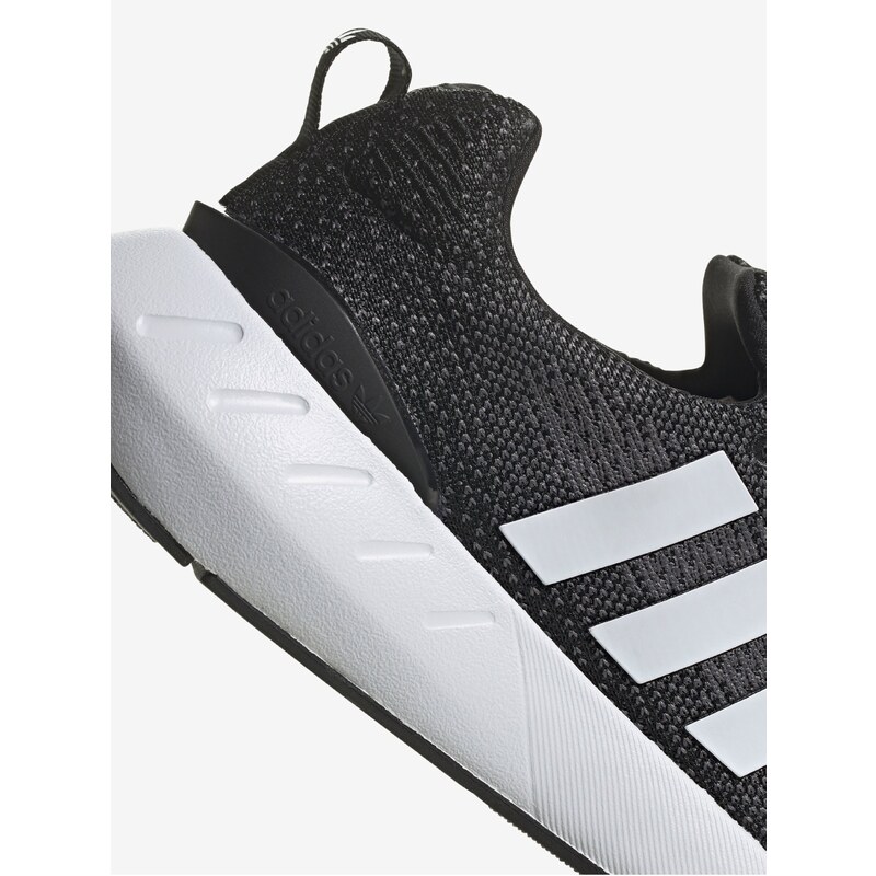 Černé pánské žíhané boty adidas Originals Swift Run 22 - Pánské