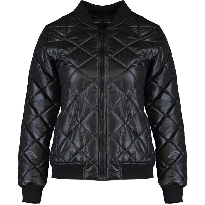 Péřová bunda Trendyol Black Bomber