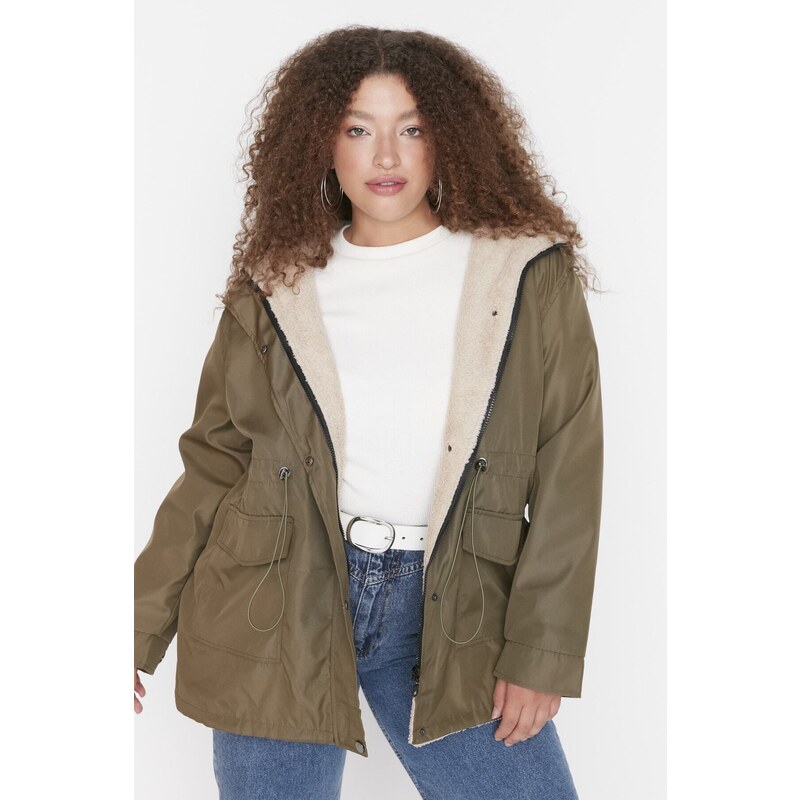 Trendyol Curve Khaki Hooded Snap Detailní Kapsa Uvnitř Plyšový Kabát