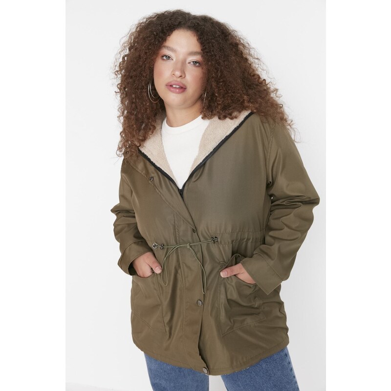 Trendyol Curve Khaki Hooded Snap Detailní Kapsa Uvnitř Plyšový Kabát