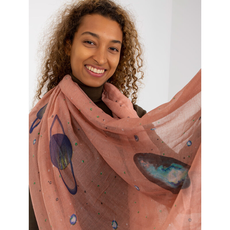 Fashionhunters Světle růžový dámský šátek s potiskem