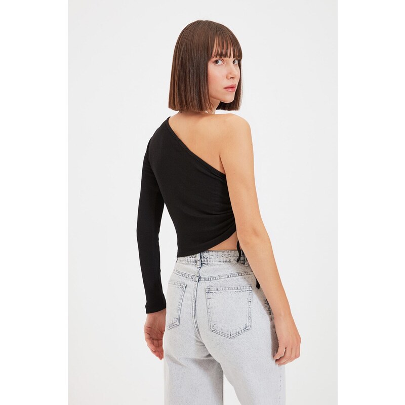 Trendyol Black Knitted One-Shoulder Fitted Blouse with Pleats