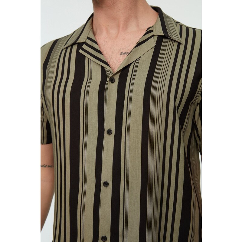 Trendyol Khaki Men's Regular Fit Striped Quilted Collar Loose Viscose Shirt