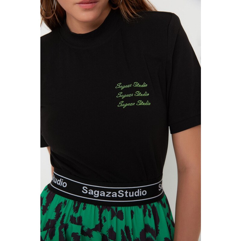Trendyol X Sagaza Studio Black T-Shirt with Embroidery Detail