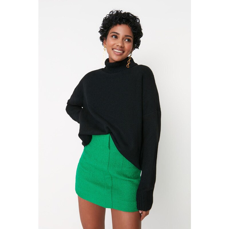 Trendyol černý široký střih měkký texturovaný pletený svetr s vysokým výstřihem