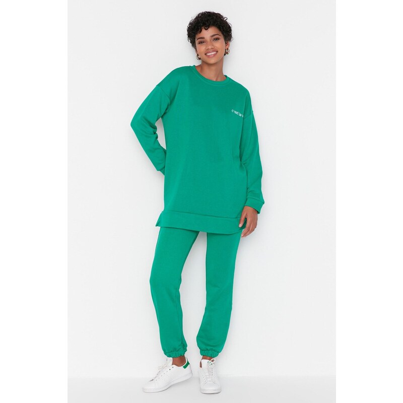 Trendyol Green Embroidered Crew Neck Basic Knitted Tracksuit Set