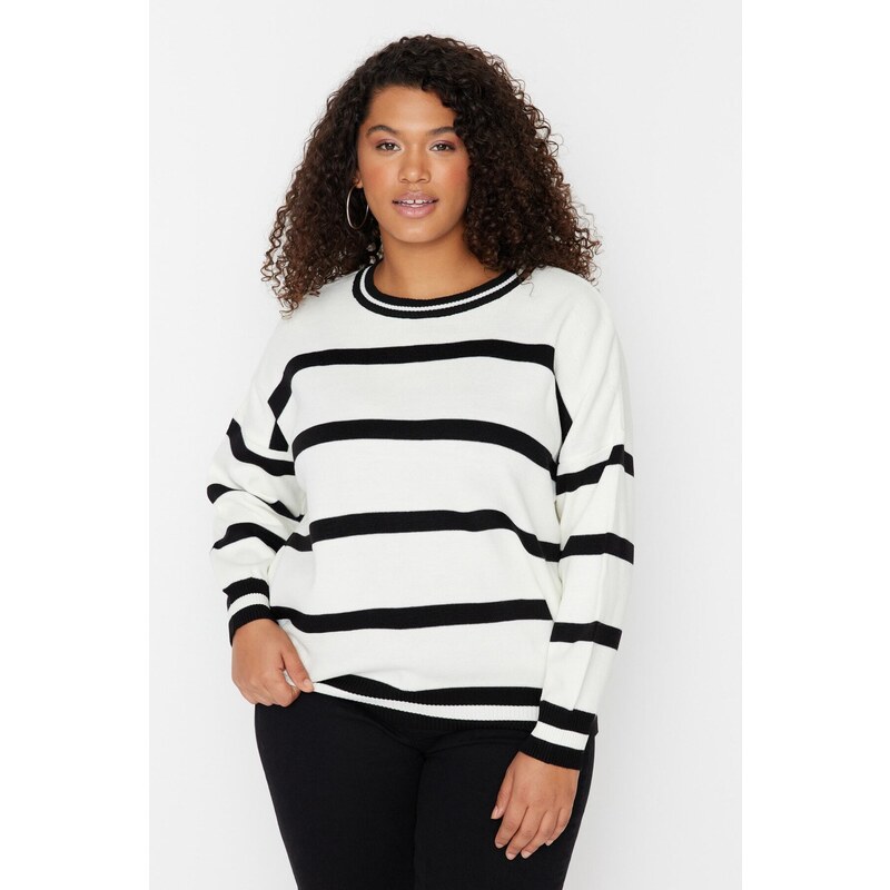 Trendyol Curve Ecru Crew Neck Striped Knitwear Sweater