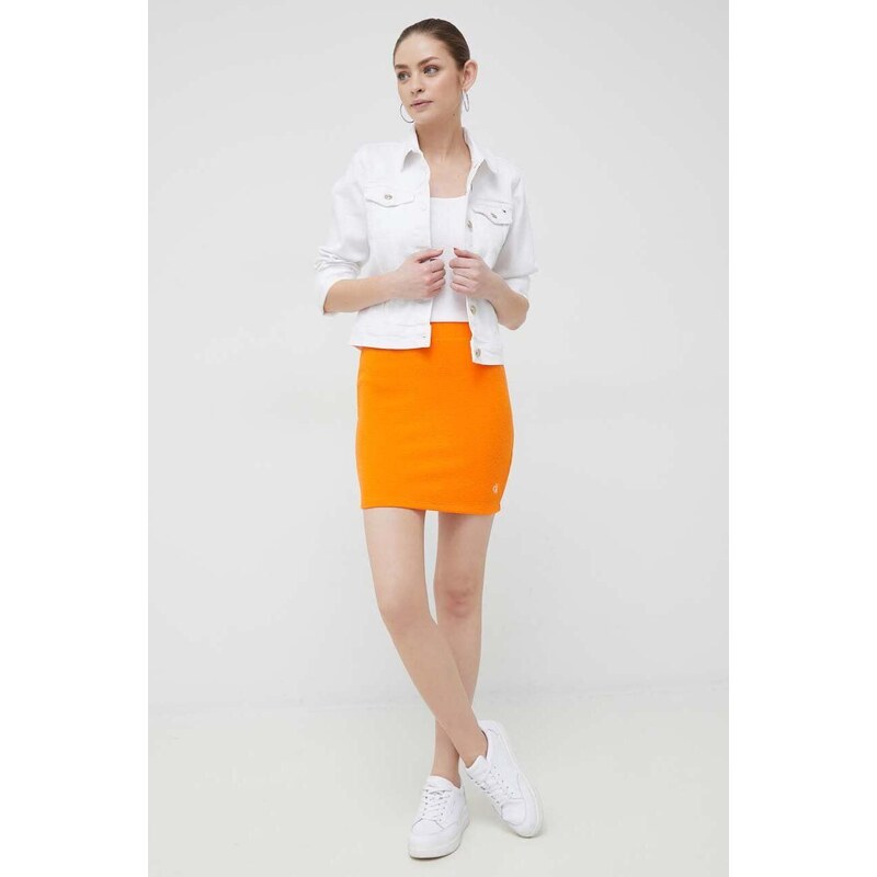 Sukně Calvin Klein Jeans oranžová barva, mini, pouzdrová