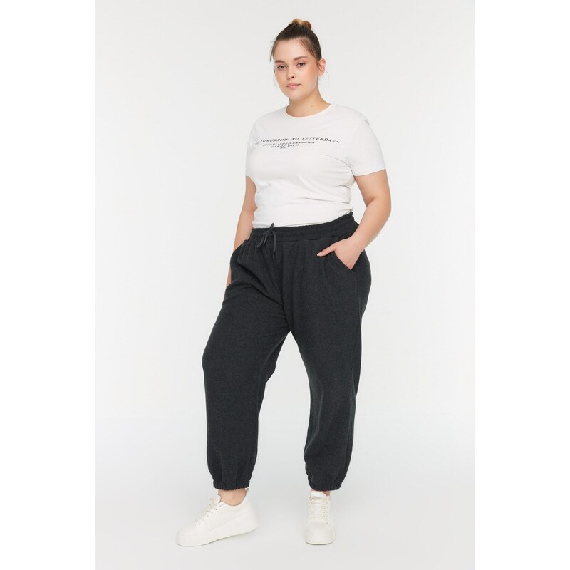 Pletené tepláky Trendyol Curve Anthracite Thin Jogger