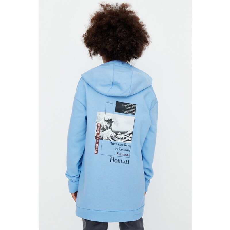 Trendyol Light Blue Great Wave Licensed Printed Boy Knitted Thick Sweatshirt