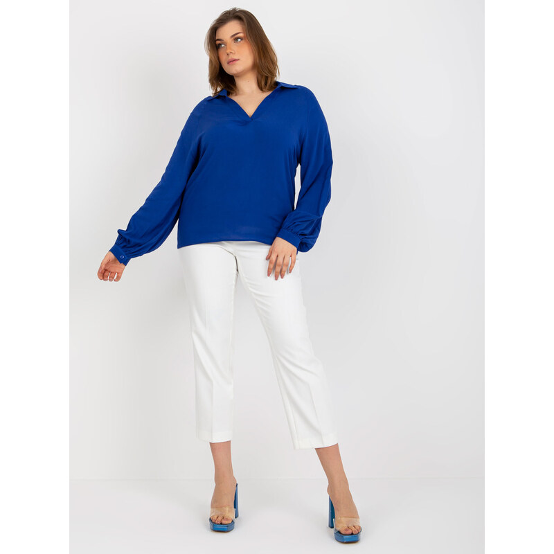 Fashionhunters Tmavě modrá košilová halenka plus velikosti s límečkem