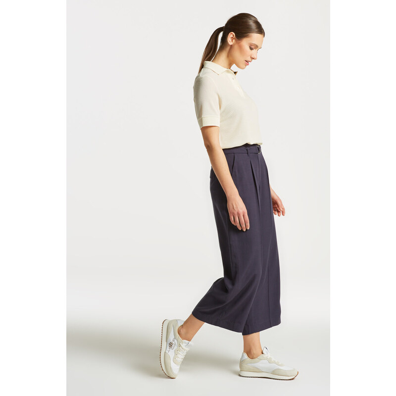 KALHOTY GANT WIDE CROPPED BELTED PANTS modrá 38