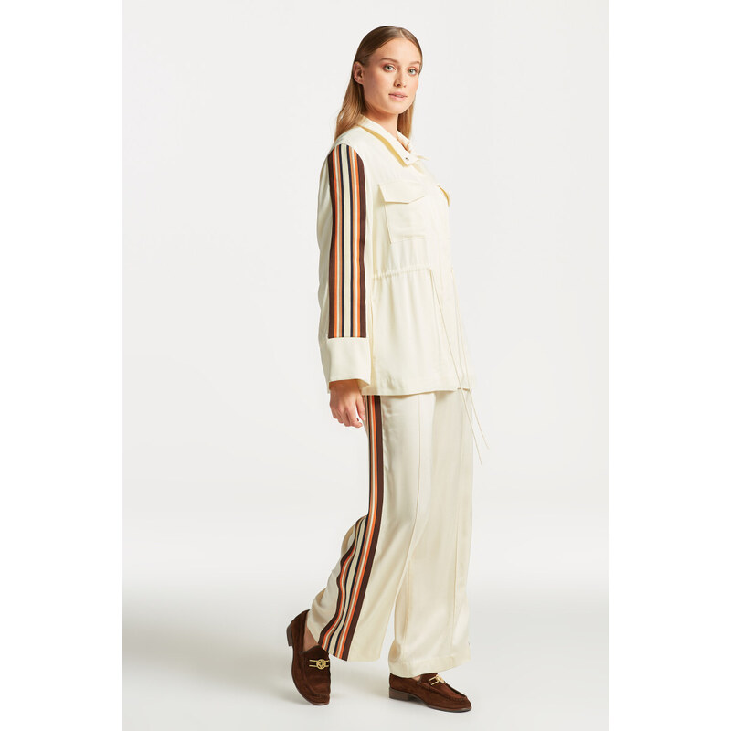 BUNDA GANT RELAXED STRIPED JACKET bílá S