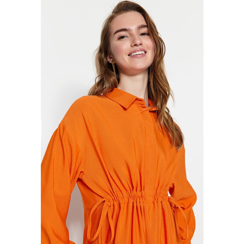 Trendyol Orange Shromážděné detaily Half Pat Lněné Smíšené Tkané Šaty