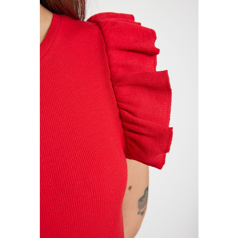 Trendyol Red Frill Detailed Corduroy Crew Neck Flexible Knitted Bodysuit