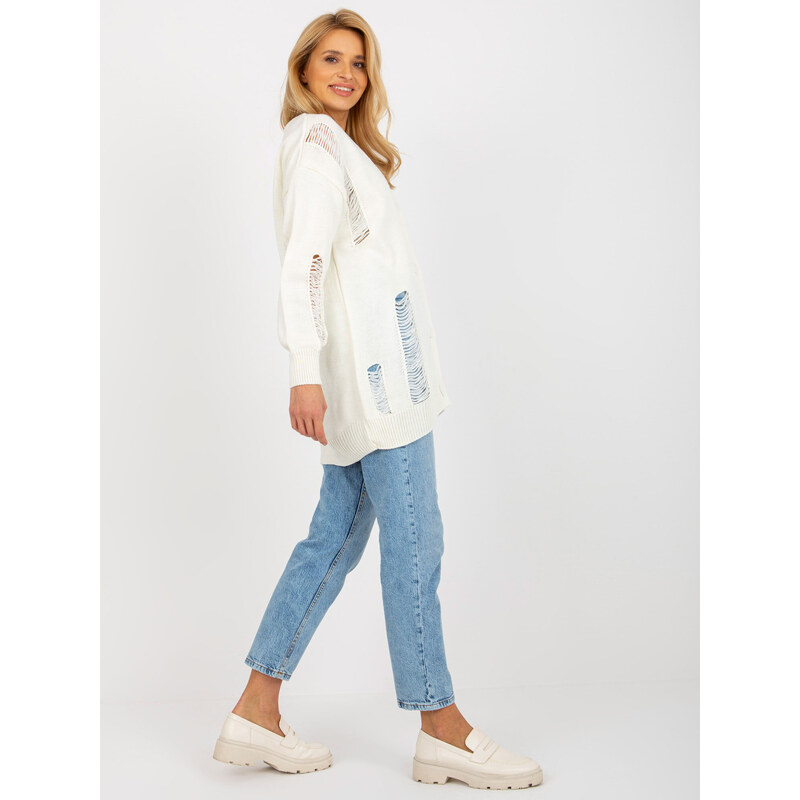 Fashionhunters Ecru oversized cardigan s dírkami RUE PARIS