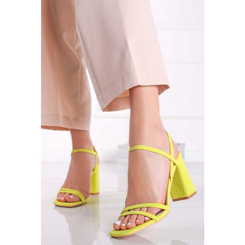 Ideal Žluté sandály na hrubém podpatku Savannah