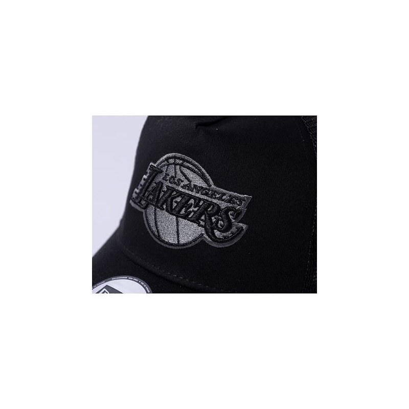 Kšiltovka New Era 9FORTY A-Frame Trucker NBA Black on Black Team Logo Los Angeles Lakers - Black