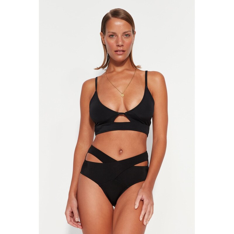 Trendyol Černá Bralette Vystřihnutý/Okno Bikiny Top 115721363