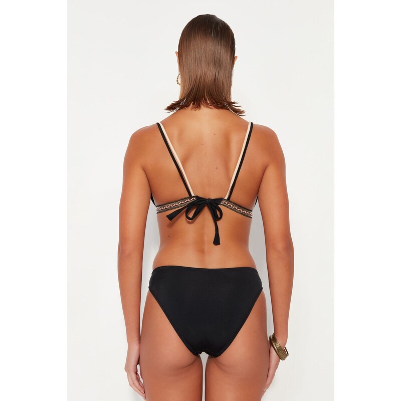 Trendyol Black Underwired Bikini Top With Accessories