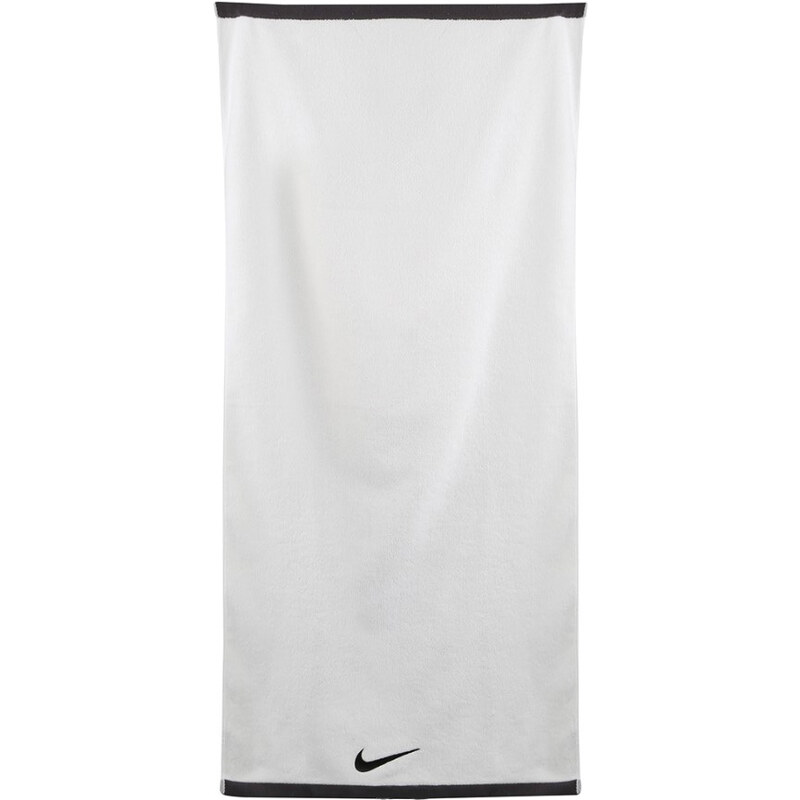 Ručník Nike FUNDAMENTAL TOWEL 9336011-101n