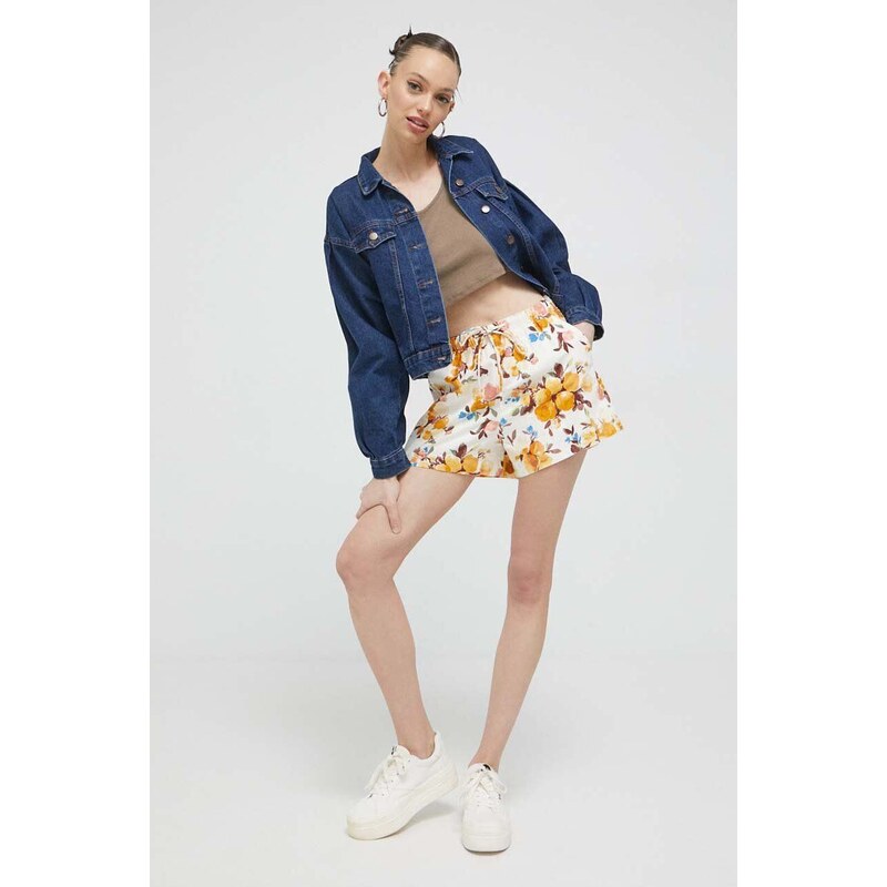 Plátěné kraťasy Abercrombie & Fitch