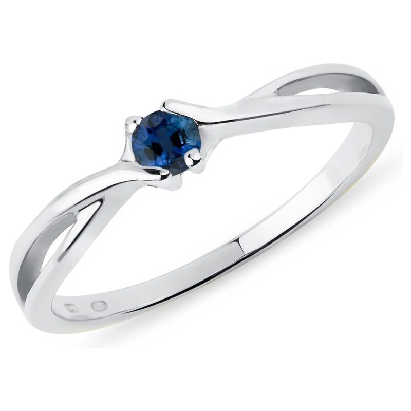 Zlatý prsten s modrým safírem KLENOTA K0066042