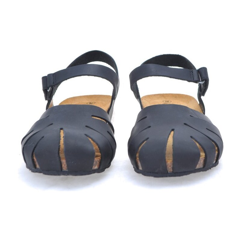 Sandálky s plnou špičkou Plakton 775929 černá
