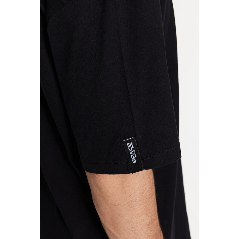 Trendyol Black Oversize Crew Neck Short Sleeve T-Shirt