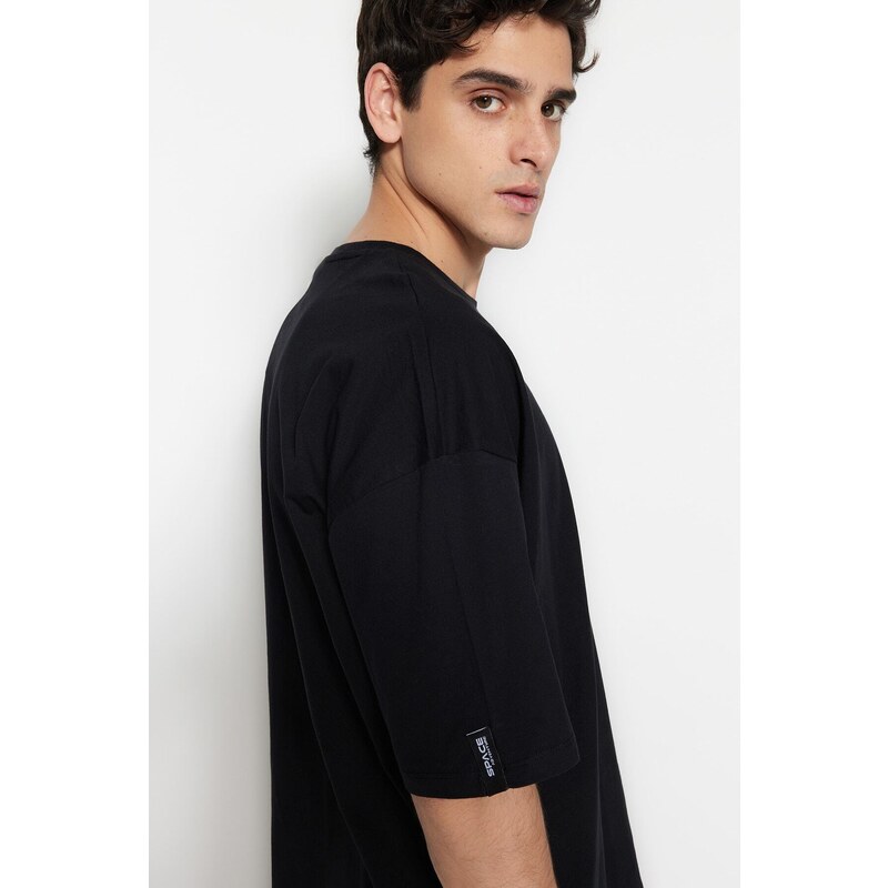 Trendyol Black Oversize Crew Neck Short Sleeve T-Shirt