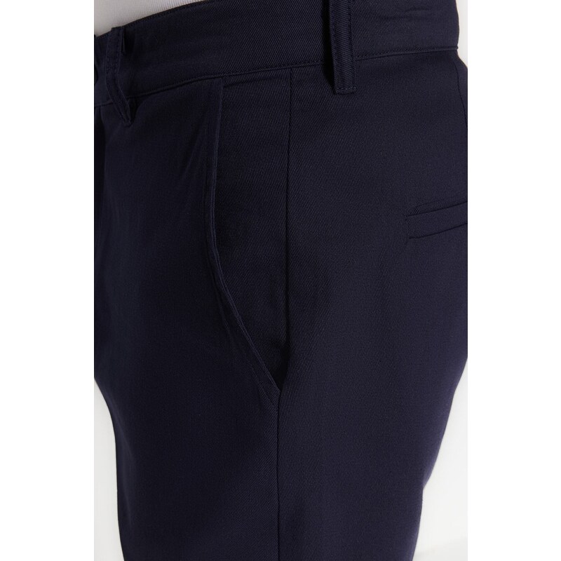 Trendyol Navy Regular Fit Shorts