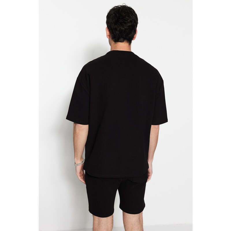 Trendyol Limitovaná edice Černá Oversize 100% bavlna označená texturou Basic Thick T-Shirt