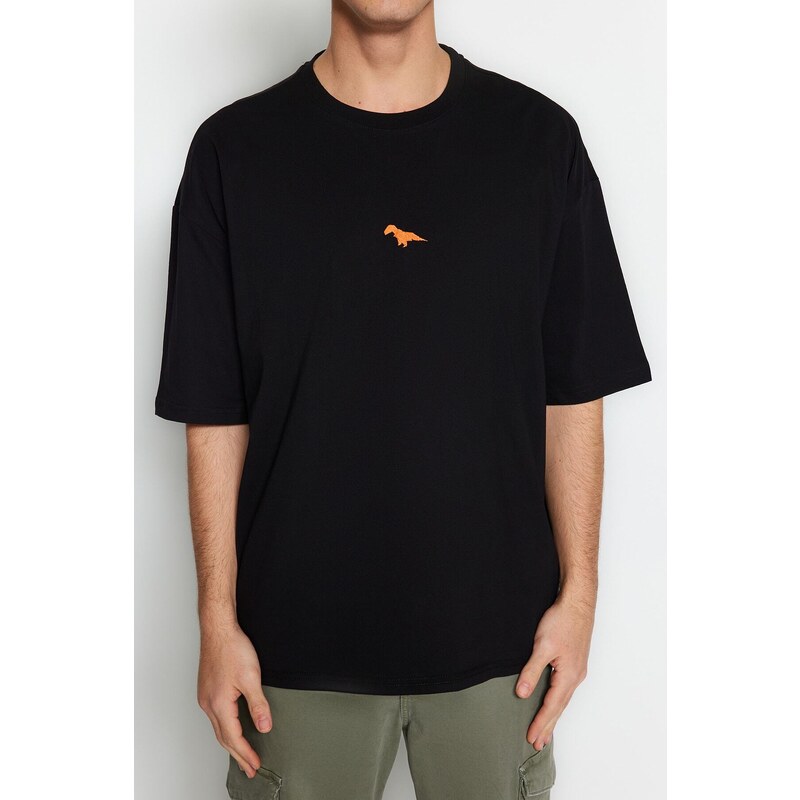 Trendyol Black Oversize Fit Crew Neck Krátký rukáv Dinosaurus Vyšívané tričko ze 100% bavlny