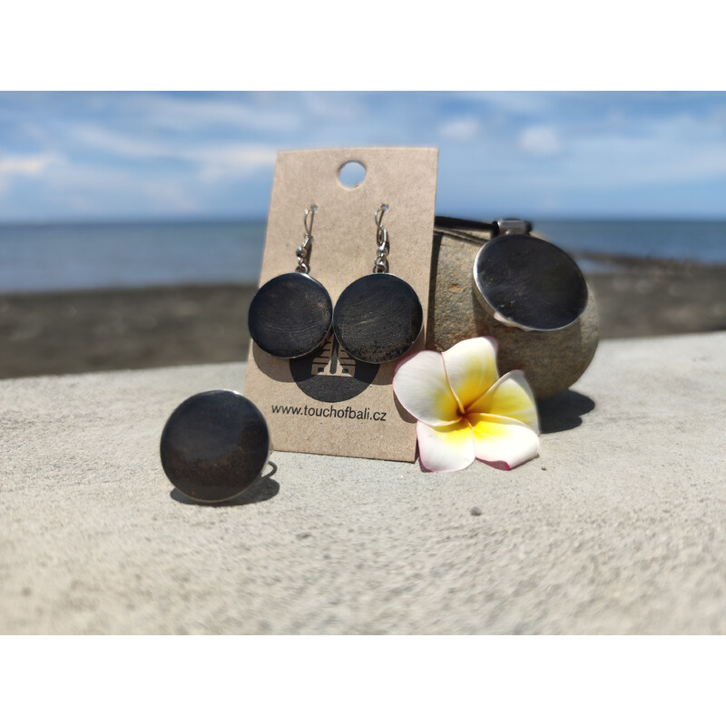 Touch of Bali / Pearl & Shell Náušnice kruhy černé