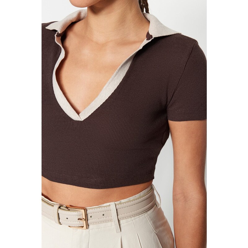 Trendyol Brown Fitted Polo Neck Crop Ribbed Stretch Knitted Blouse