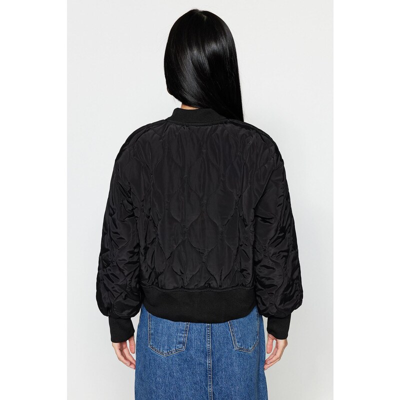 Trendyol Black Oversize nepromokavý bundový kabát bomber