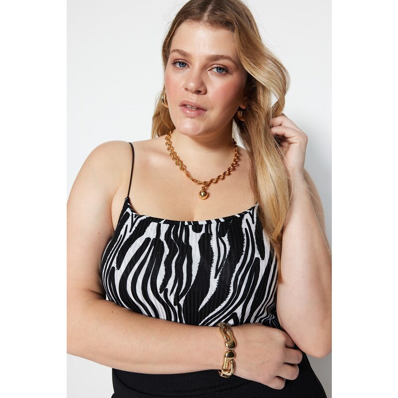 Trendyol Curve Black Strap Patterned Knitted Crop Blouse