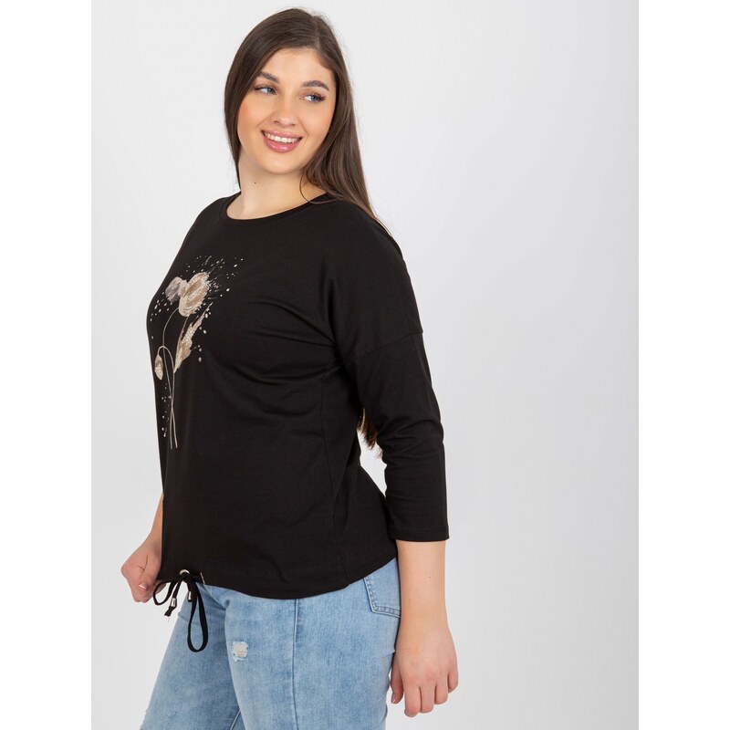 Fashionhunters Černá halenka plus size s lesklým potiskem