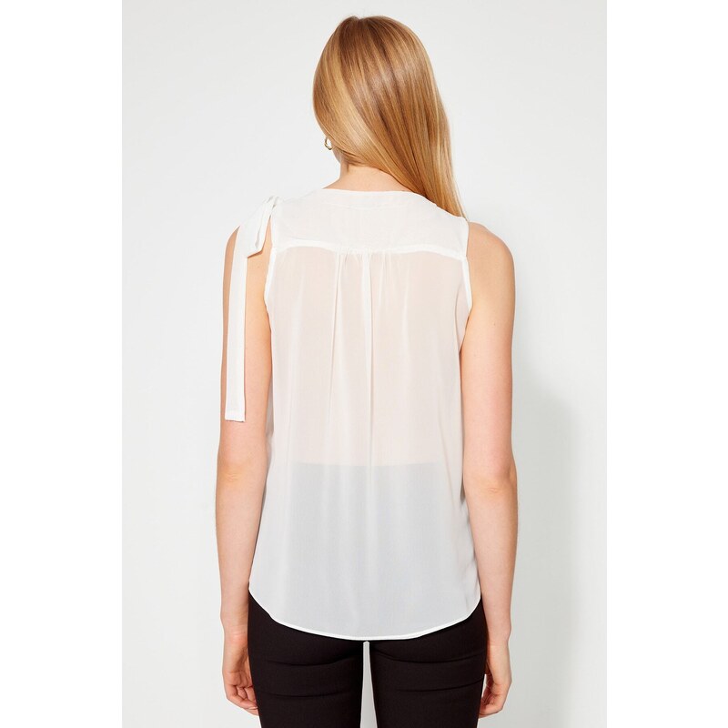 Trendyol Ecru Halterneck Woven Blouse