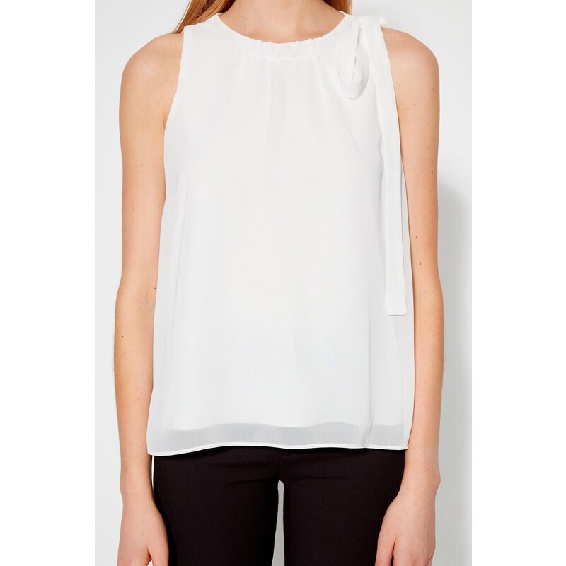 Trendyol Ecru Halterneck Woven Blouse