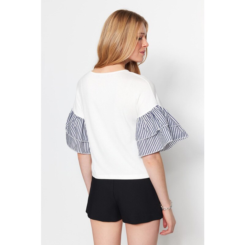 Trendyol White Poplin Detail Relaxed/Wide Comfortable Cut Crewneck Knitted Blouse