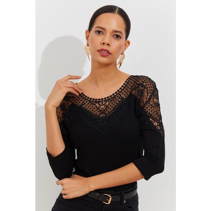 Cool & Sexy Women's Black Lace Detailed Blouse